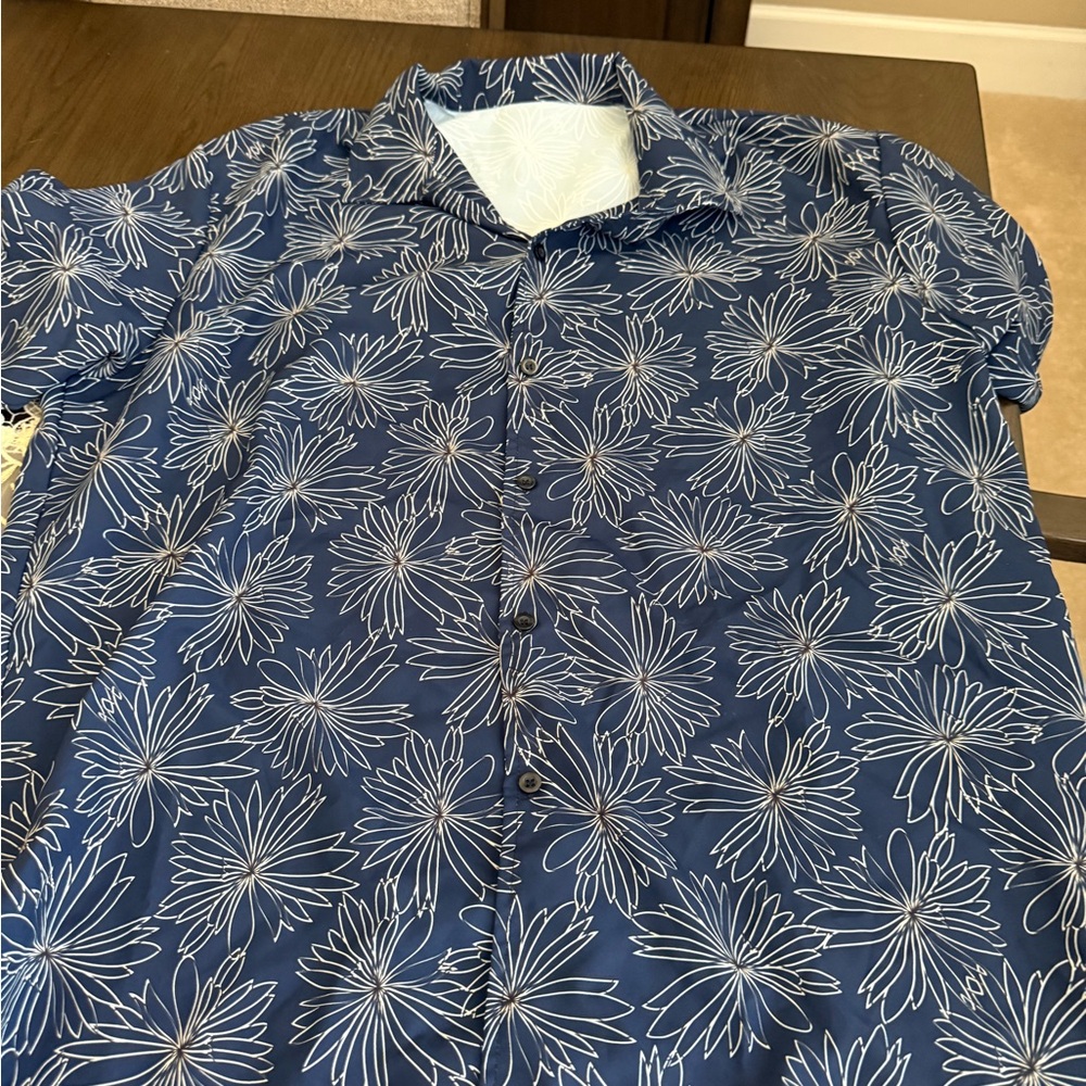 Men's Blue Floral Button-Up Shirt
